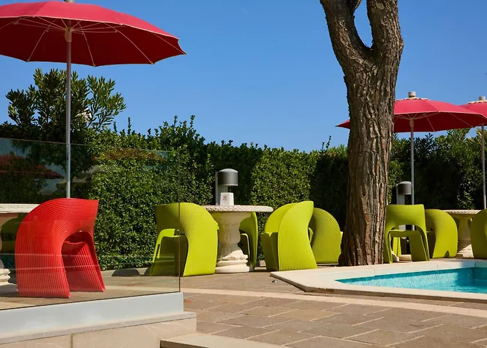 Termini Beach Hotel & Suites